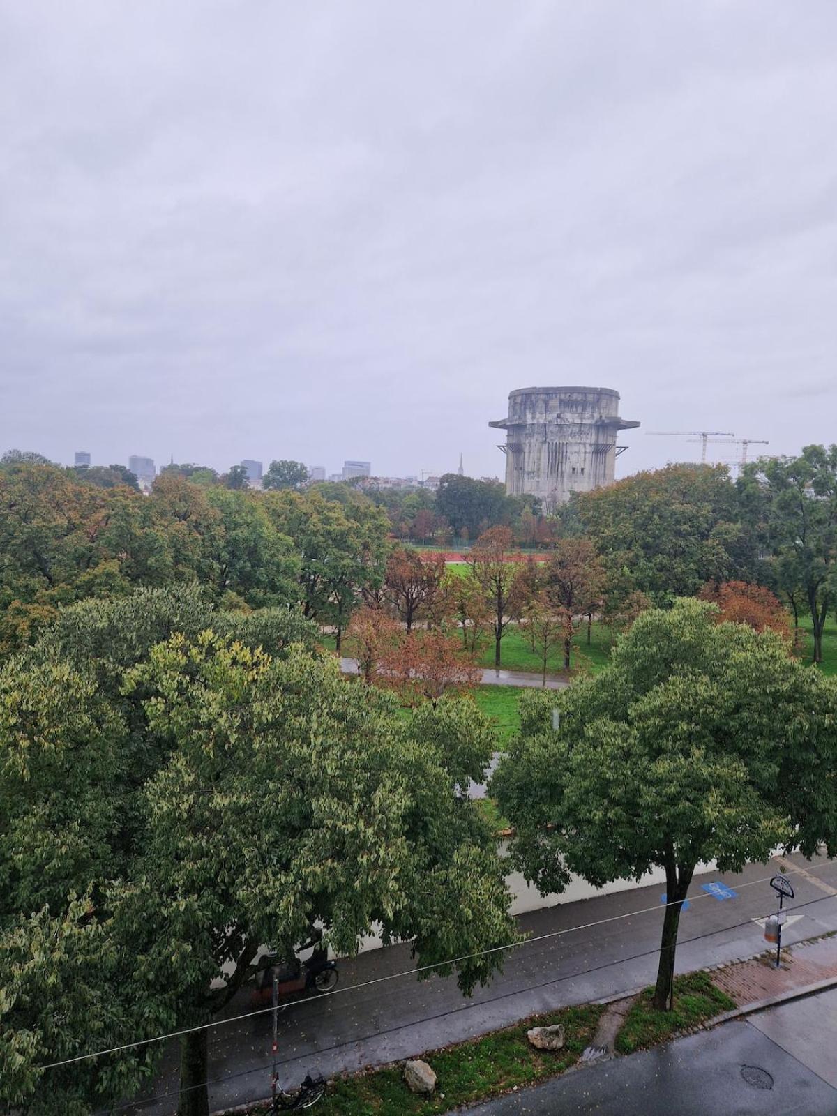 Beautiful Flat Overlooking A Great Park Apartment *