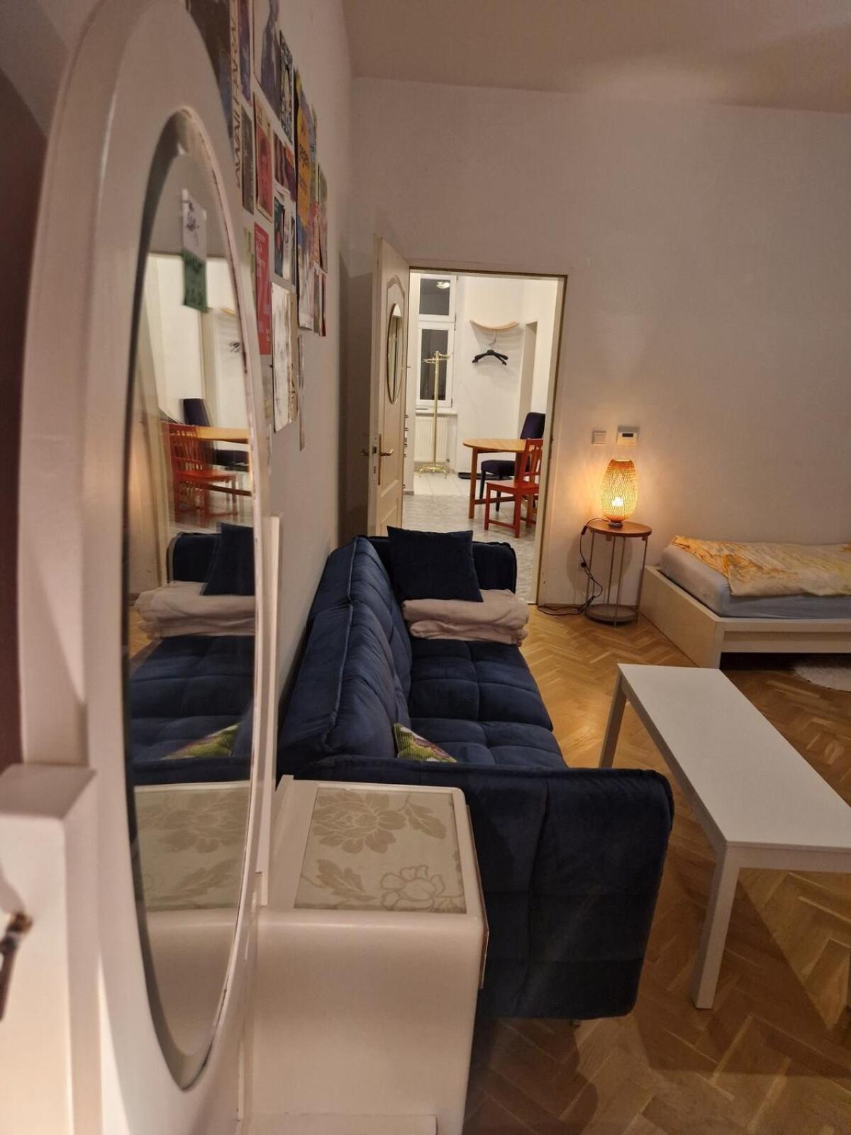 Beautiful Flat Overlooking A Great Park Apartment Wien